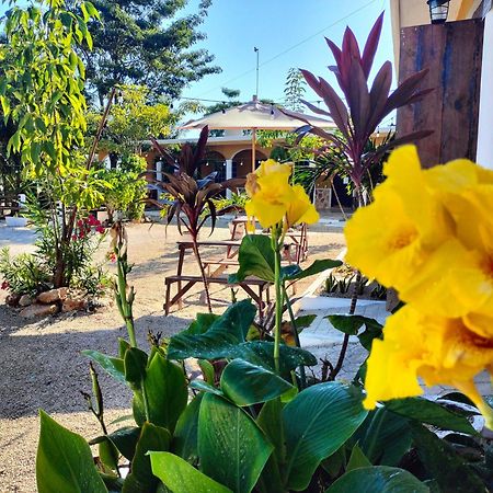 Villa Gabriela Celestun -Hotel & Restaurant Ngoại thất bức ảnh