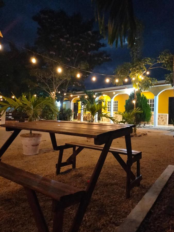 Villa Gabriela Celestun -Hotel & Restaurant Ngoại thất bức ảnh