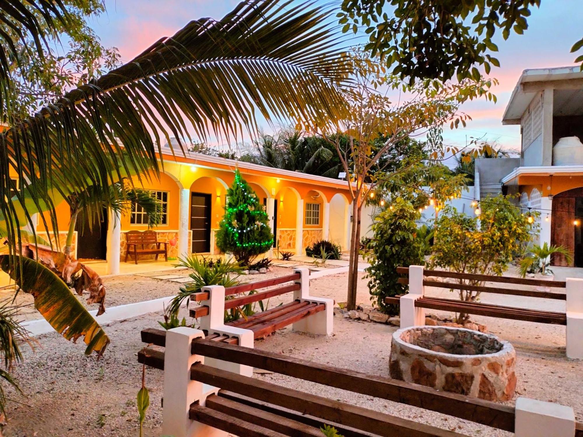 Villa Gabriela Celestun -Hotel & Restaurant Ngoại thất bức ảnh
